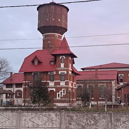 Apartament 2 Camere Semidecomandat "La Gicu" Sulina Exterior foto